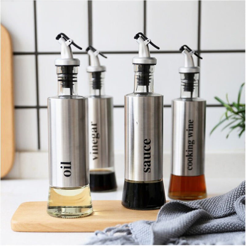 High-Quality Stainless-Steel Covered Smart Glass Oil Bottle (500ml)